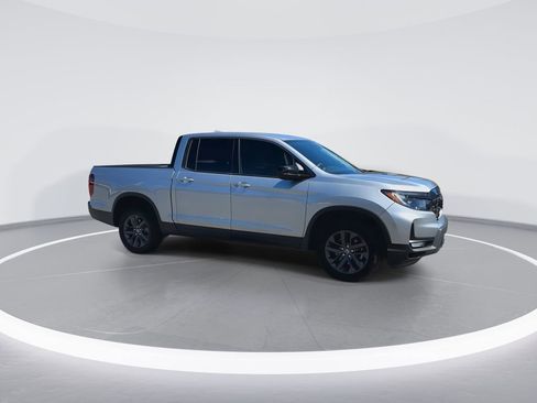 Used 2024 Honda Ridgeline Sport image 4