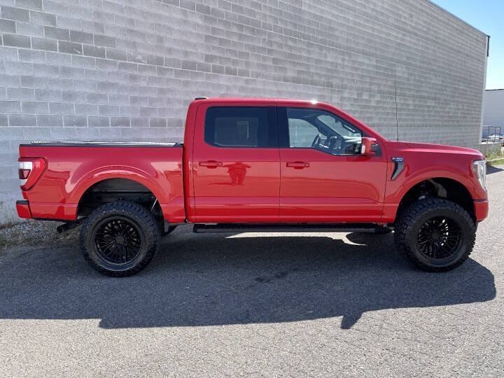 Used 2021 Ford F150 Lariat w/ Equipment Group 502A High AWD/4WD image 3