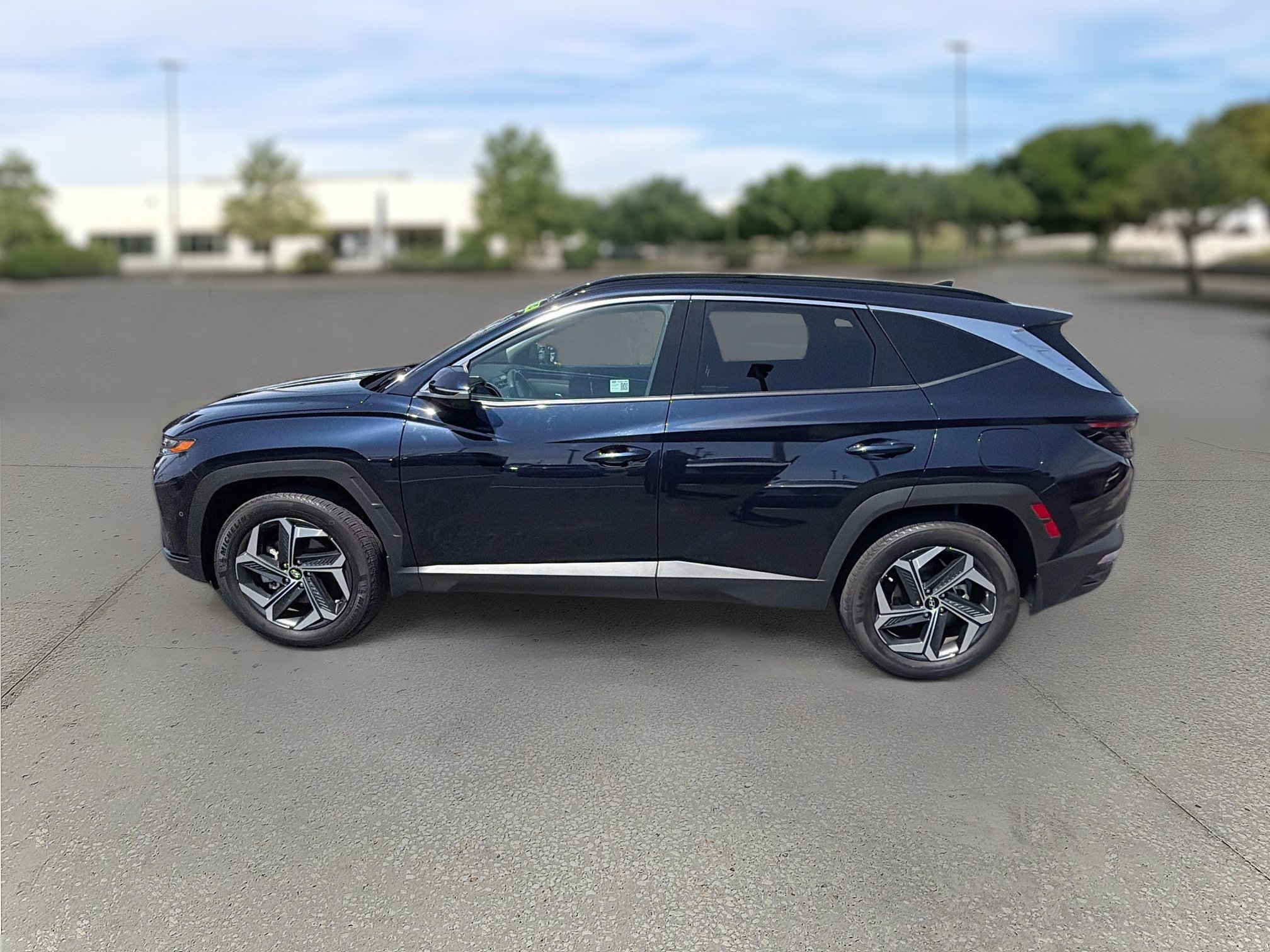 Used 2024 Hyundai Tucson Limited AWD/4WD image 4