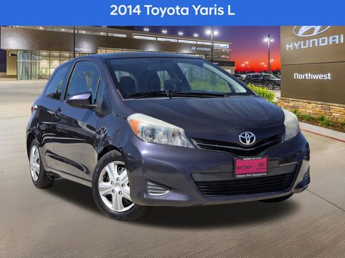 Used 2014 Toyota Yaris L image 1