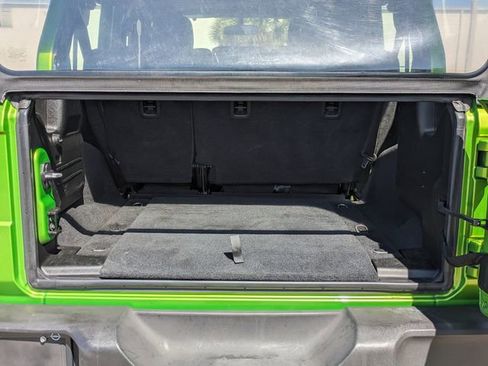 Used 2018 Jeep Wrangler Unlimited Sport image 14