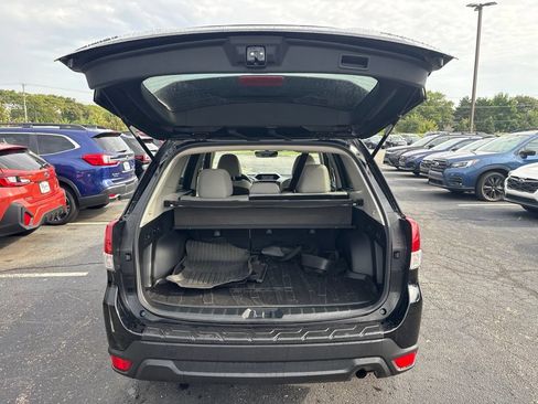 Used 2019 Subaru Forester Premium AWD/4WD image 8