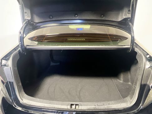 Used 2024 Toyota Corolla LE image 33