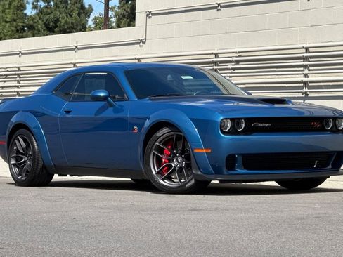 Used 2021 Dodge Challenger R/T Scat Pack RWD image 2