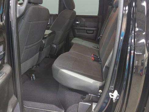 Used 2022 RAM 1500 Classic Warlock AWD/4WD image 18