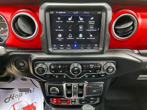 Used 2020 Jeep Gladiator Rubicon AWD/4WD image 17