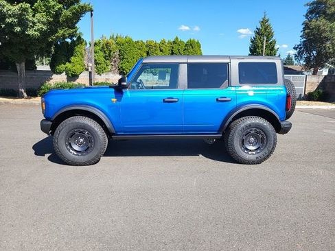 New 2025 Ford Bronco Badlands image 2