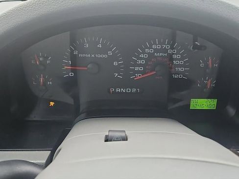 Used 2006 Ford F150 XLT image 24