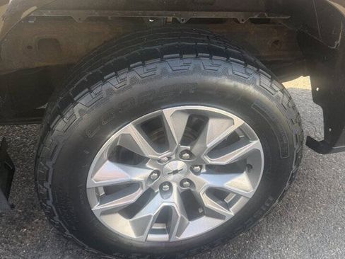 Used 2019 Chevrolet Silverado 1500 LT w/ Convenience Package AWD/4WD image 20