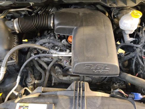 Used 2018 RAM 1500 Express w/ Express Value Package RWD image 30