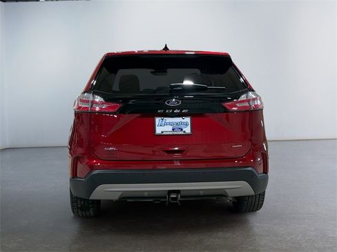 Used 2023 Ford Edge SEL w/ Convenience Package image 4