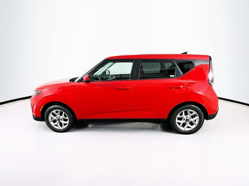 Used 2025 Kia Soul LX w/ LX Technology Package FWD image 4