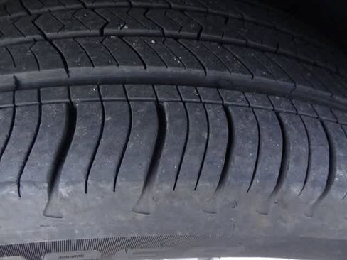 Used 2013 Ford Edge Limited image 20