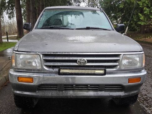 Used 1997 Toyota T100 DX image 9