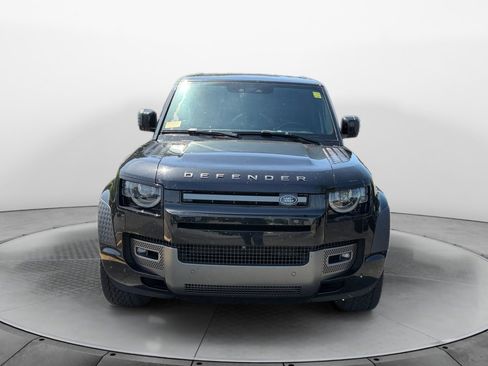 Used 2024 Land Rover Defender 130 Outbound AWD/4WD image 2
