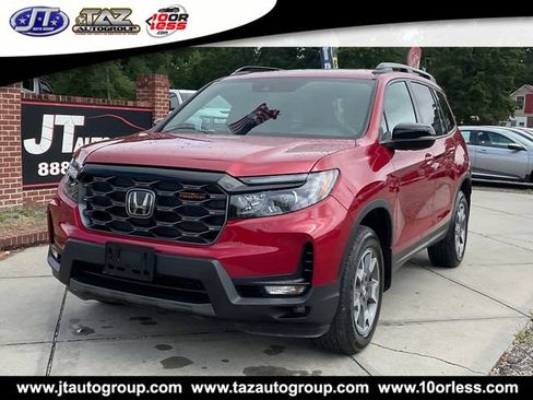 Used 2023 Honda Passport TrailSport image 3