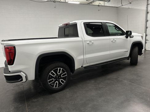 Used 2026 GMC Sierra 1500 AT4 w/ AT4 Premium Package AWD/4WD image 11