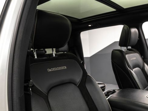 Used 2020 RAM 1500 Laramie image 38