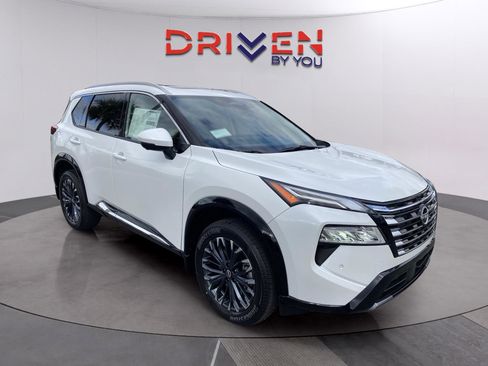 New 2026 Nissan Rogue Platinum w/ Tech Package image 7