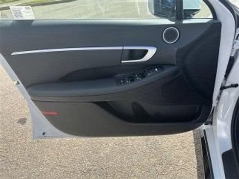 Used 2025 Hyundai Sonata SEL FWD image 10