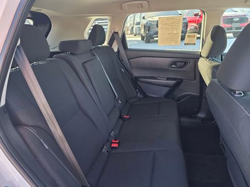 Used 2024 Nissan Rogue S image 26