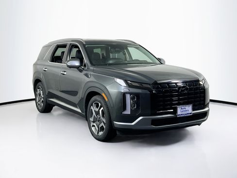 Used 2023 Hyundai Palisade SEL AWD/4WD image 3