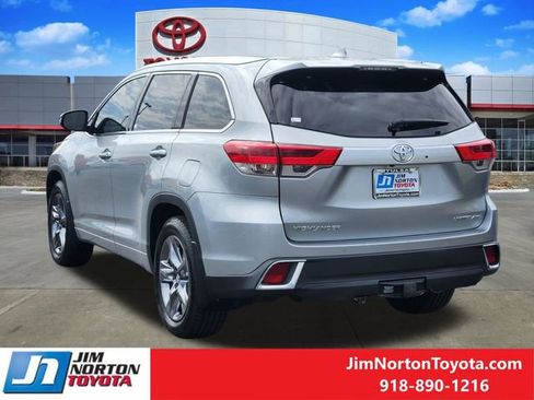 Used 2019 Toyota Highlander Limited Platinum image 8