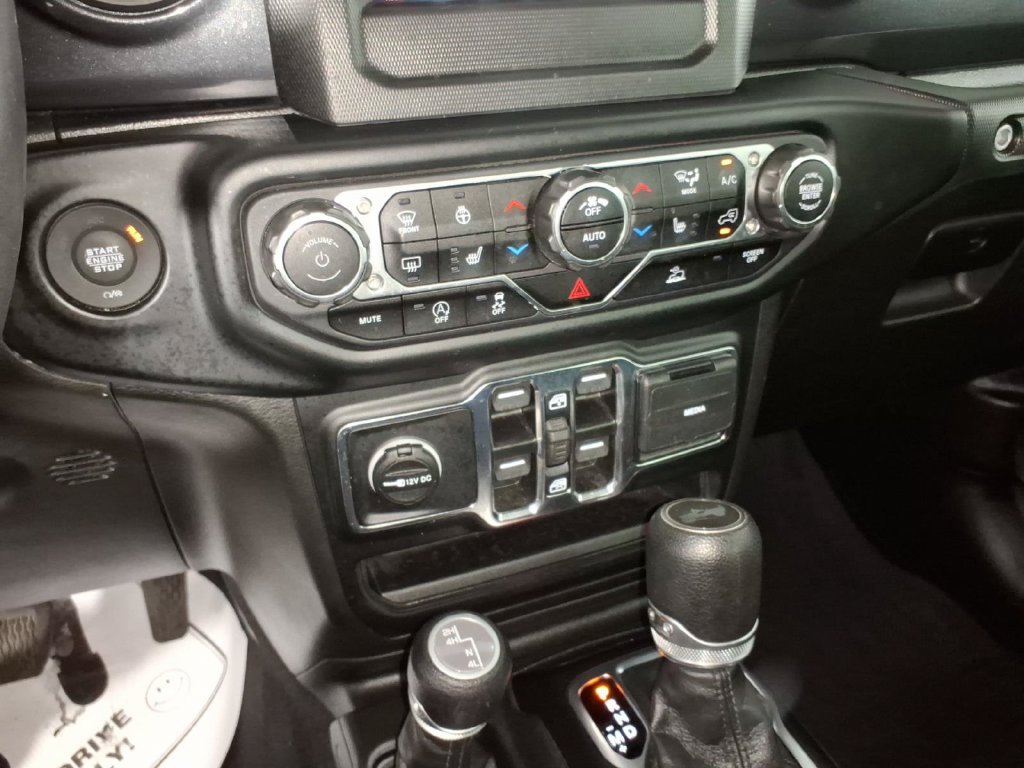 Used 2023 Jeep Wrangler Unlimited Sport AWD/4WD image 22