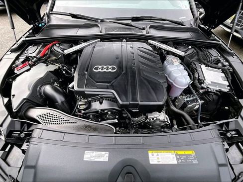 Used 2023 Audi A4 2.0T Premium w/ Convenience Package image 30