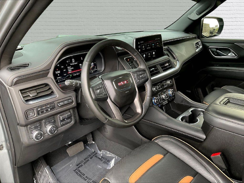 Used 2023 GMC Yukon XL AT4 w/ AT4 Premium Plus Package AWD/4WD image 12