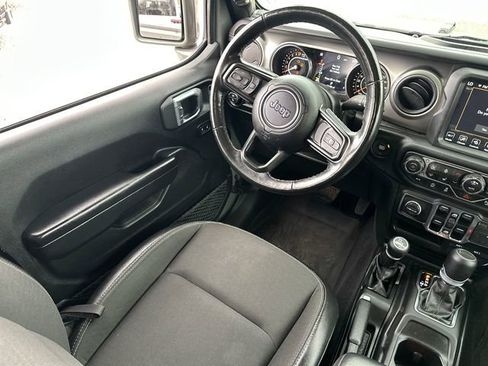 Used 2021 Jeep Gladiator Sport image 19