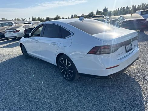Used 2023 Honda Accord Touring image 7