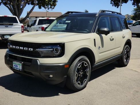 New 2025 Ford Bronco Sport Outer Banks w/ Outer Banks Tech Package+ image 29