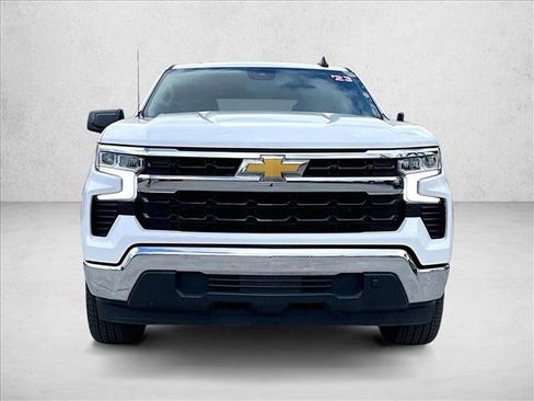 Used 2023 Chevrolet Silverado 1500 LT RWD image 3