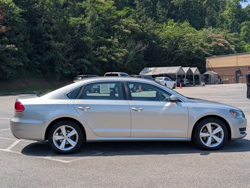 Used 2014 Volkswagen Passat 1.8T Wolfsburg Edition FWD image 10