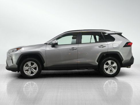 Used 2021 Toyota RAV4 XLE image 2