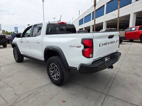Certified 2025 Chevrolet Colorado ZR2 w/ Technology Package AWD/4WD image 4