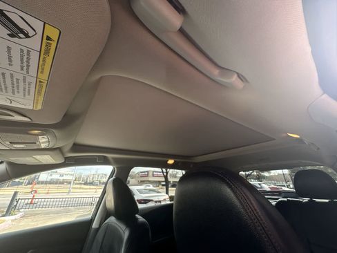 Used 2017 Nissan Rogue SL w/ SL Premium Package image 34