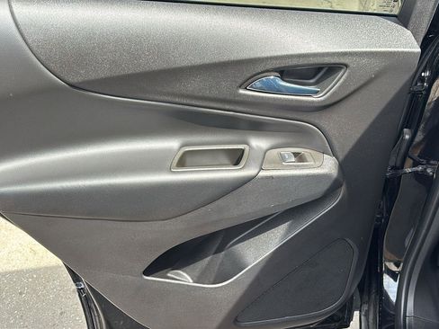 Used 2023 Chevrolet Equinox LT image 5