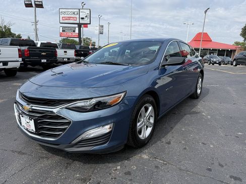 Used 2024 Chevrolet Malibu LS FWD image 3
