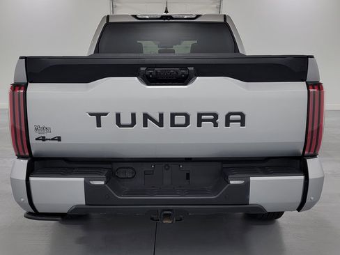 Used 2024 Toyota Tundra Platinum AWD/4WD image 7