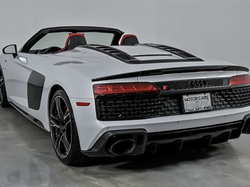 Used 2022 Audi R8 V10 performance image 10