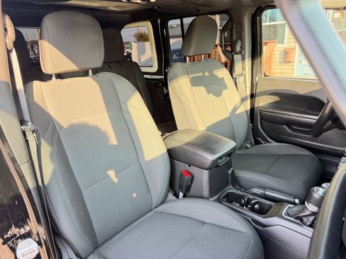 Used 2021 Jeep Wrangler Unlimited Sport AWD/4WD image 47
