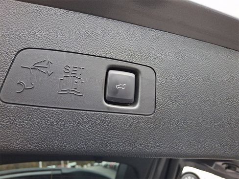 Certified 2022 Lincoln Corsair Reserve w/ Equipment Group 201A image 30