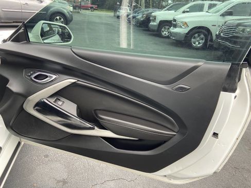 Used 2017 Chevrolet Camaro LT image 21