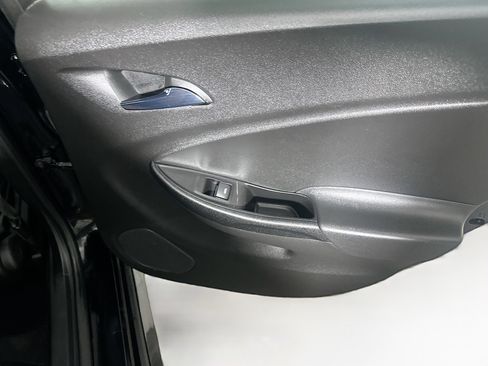 Used 2018 Chevrolet Volt Premier w/ Driver Confidence Package image 28