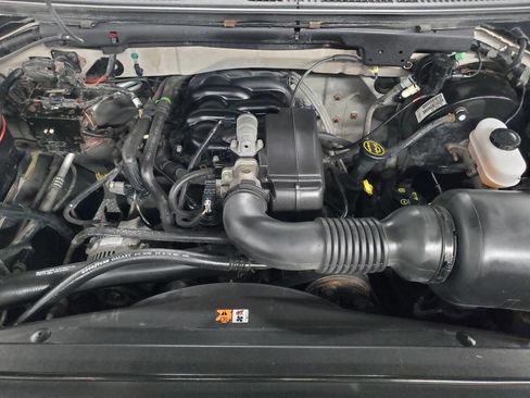 Used 2004 Ford F150 XL image 3