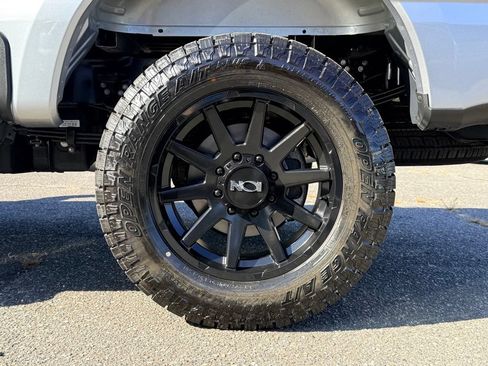 Used 2024 Ford F350 XLT AWD/4WD image 30