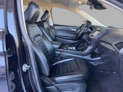 Used 2020 Ford Edge SEL FWD image 22