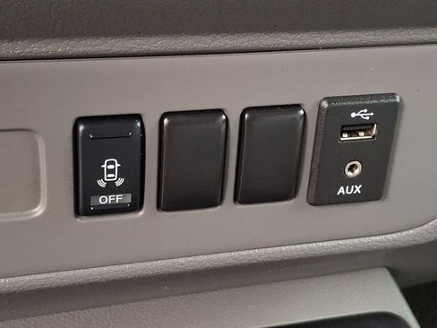 Used 2017 Nissan NV 3500 SV w/ SV Technology Package image 23